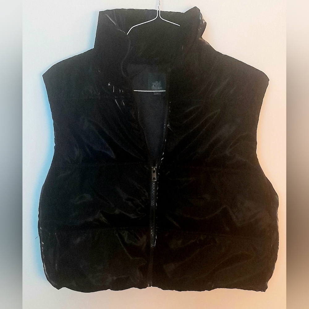 Women's Black Puffer Vest